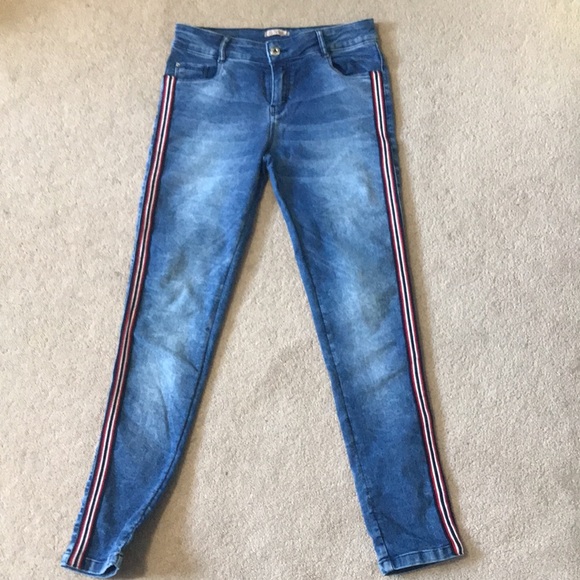 This is very useful for day to day work and school - Picture 4 of 5